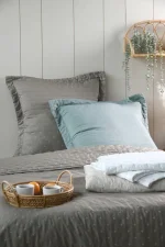 Cuvertură matlasată Cleo 260X240 cm, culoare greige, 100% poliester - imagine 4